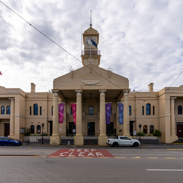 the front of Richmond Town Hall across Bridge Road