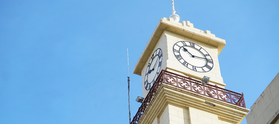 Close up image of Richmond Town Hall's clock tower