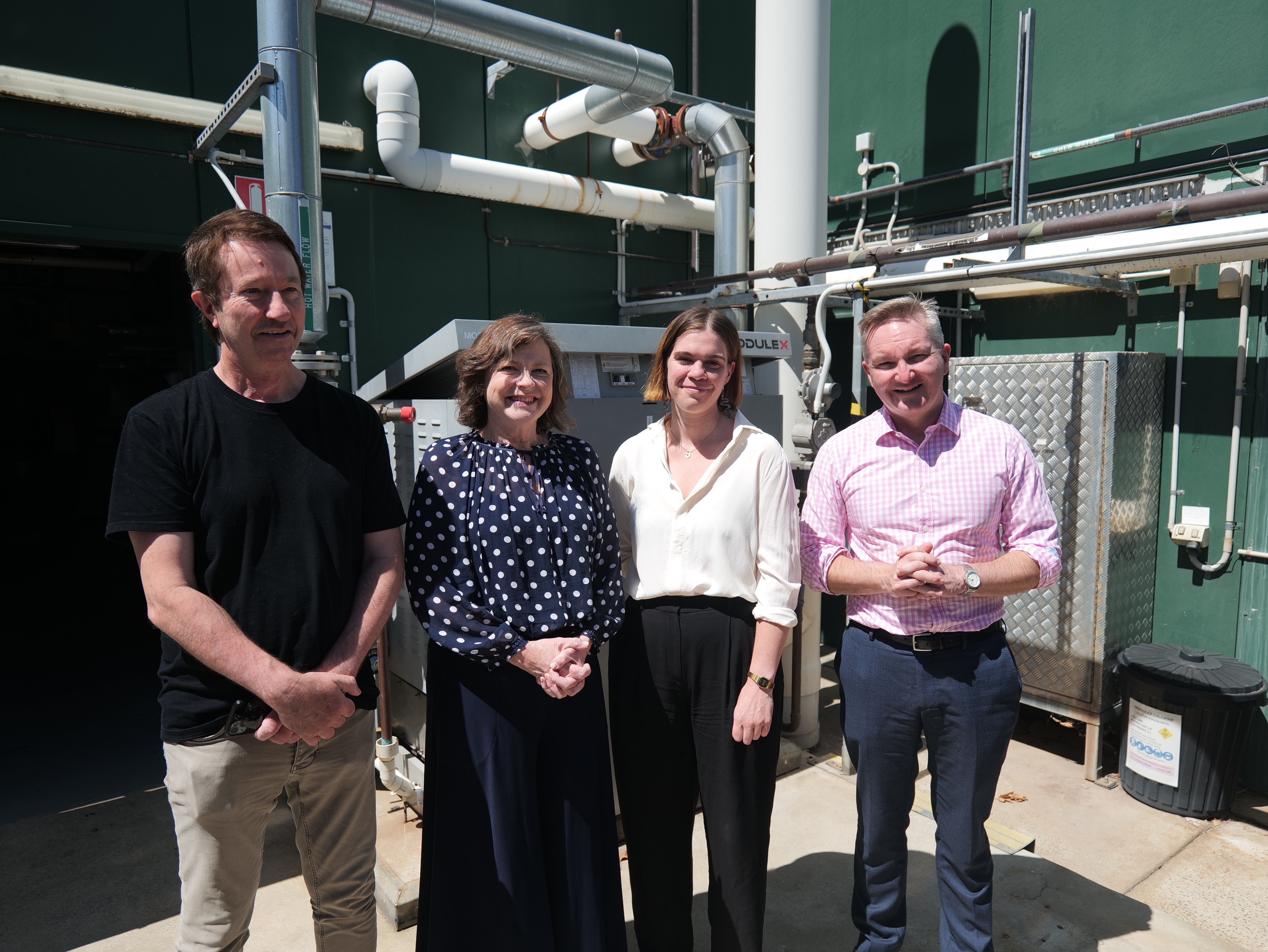 Minister for Climate Change and Energy visits all-electric leisure centre